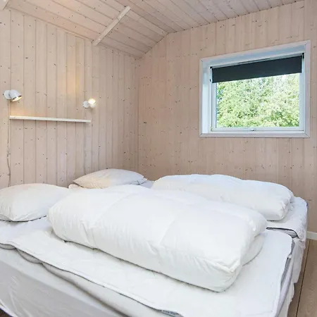 Family Fun With Hot Tub - By Traum Ferienhaus Nedre Lysabild