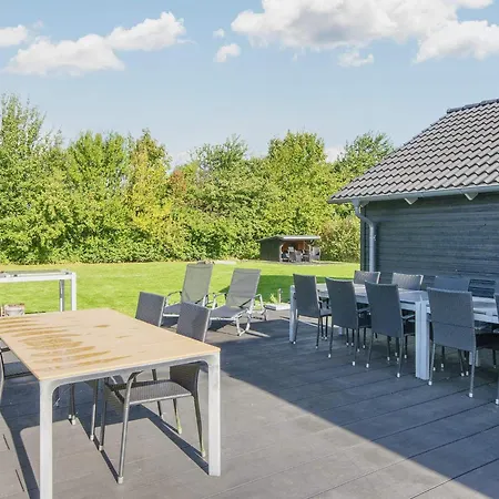 Family Fun With Hot Tub - By Traum Ferienhaus Nedre Lysabild