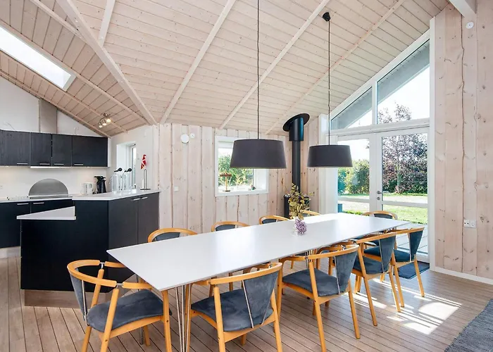 Family Fun With Hot Tub - By Traum Holiday home