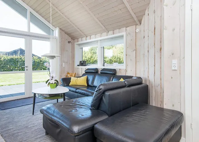 Holiday home Family Fun With Hot Tub - By Traum Nedre Lysabild