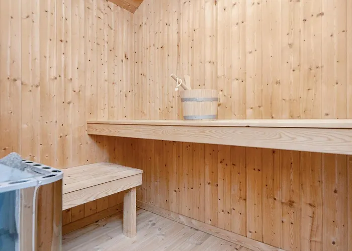 Family Fun With Hot Tub - By Traum Nedre Lysabild