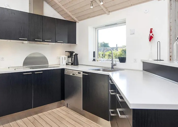 Family Fun With Hot Tub - By Traum Holiday home *