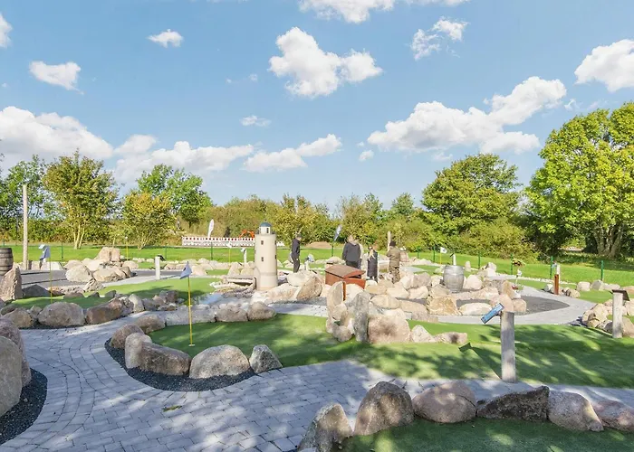 Family Fun With Hot Tub - By Traum * Nedre Lysabild