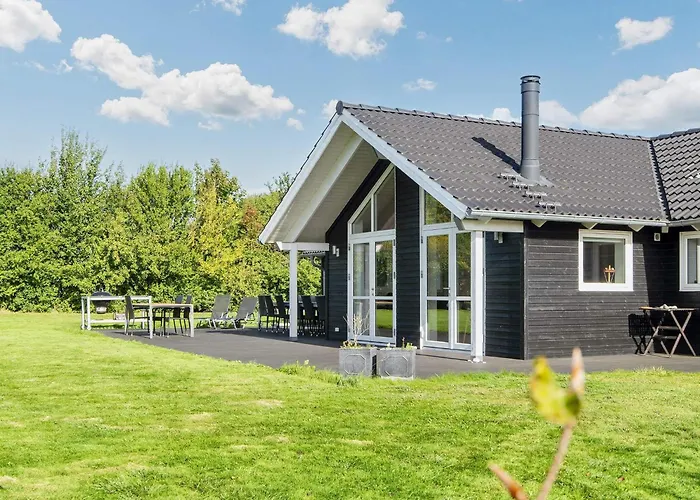 Family Fun With Hot Tub - By Traum * Nedre Lysabild