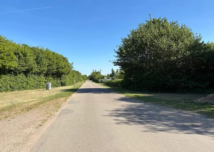 Family Fun With Hot Tub - By Traum